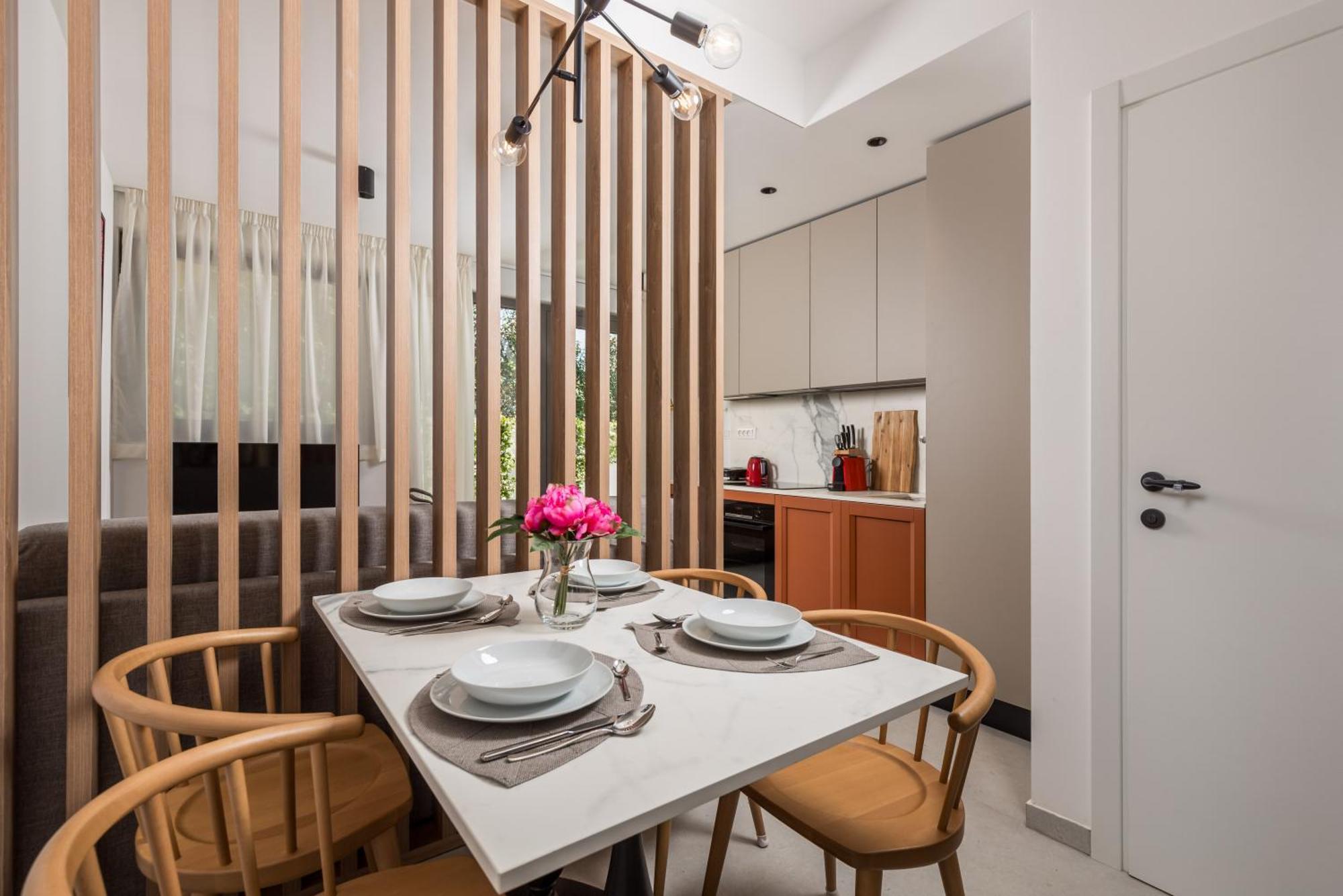 אומיסאליי Apartmani Vila Mara M 1 Heated Pool מראה חיצוני תמונה